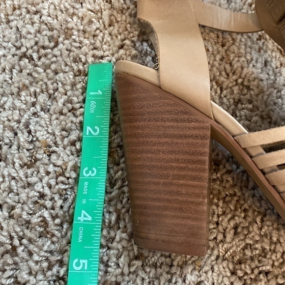 Gianni Bini “Heart Braker” Caged Leather Heels - Picture 10 of 10